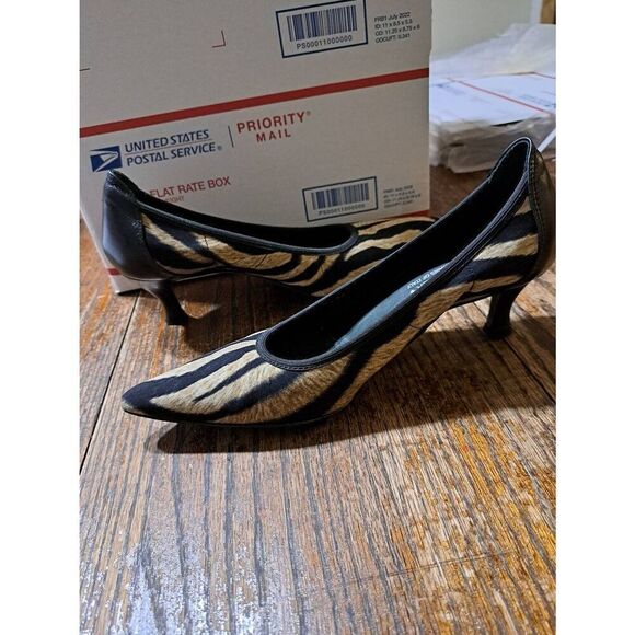 Sz 6M Couture Donald J Pliner Emmy Tiger Stripped Kitten Heel Pump Dress Shoes - Picture 7 of 8